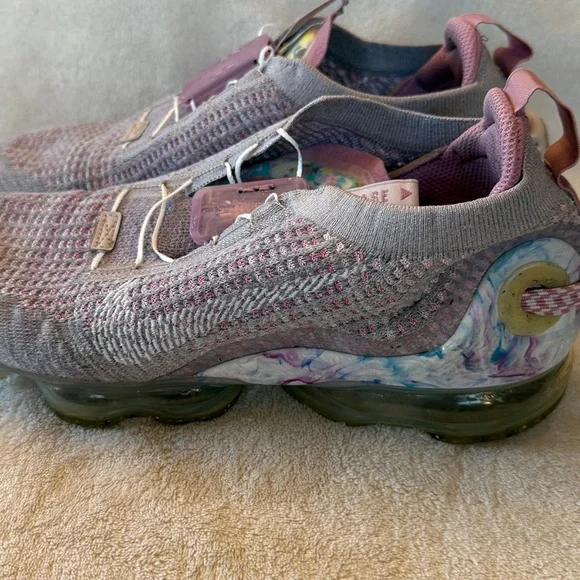 Nike vapormax sneakers sz 10 - Picture 1 of 9